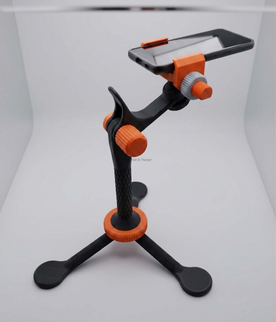 Articulating Multi-Angle Smartphone Tripod & Desktop Rig